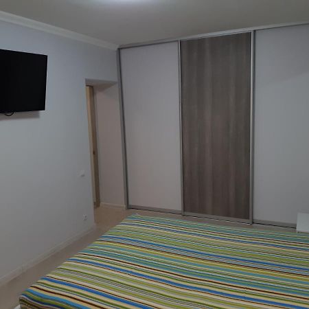 Apartment Near Stadio Metalist Kharkov Luaran gambar
