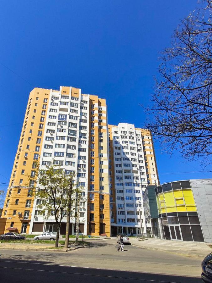 Apartment Near Stadio Metalist Kharkov Luaran gambar